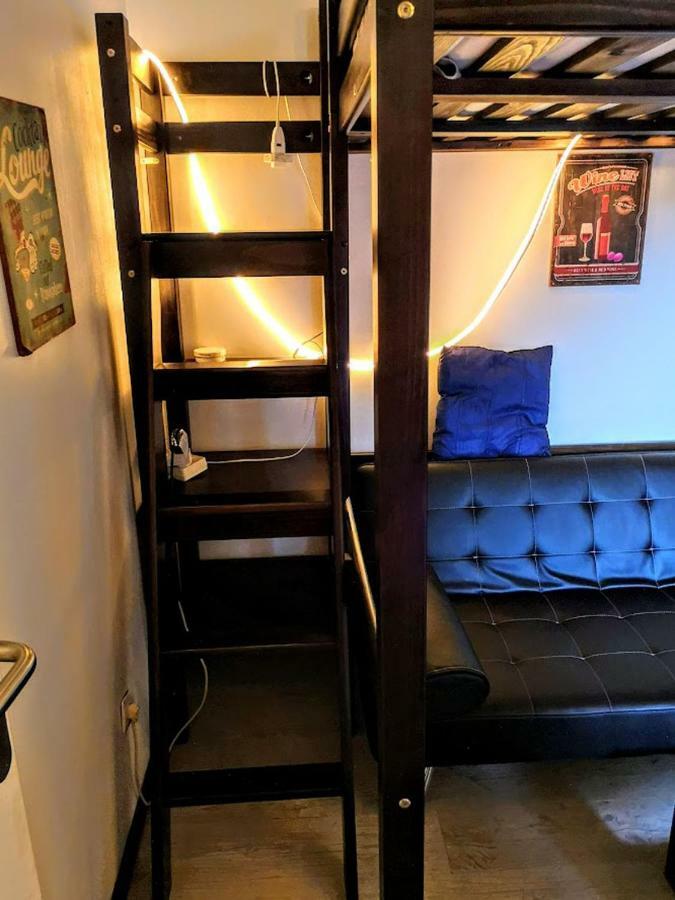 Hotel Mini Studio De 13 M2 Avec Terrasse 15 Mn Centre Nîmes Zewnętrze zdjęcie