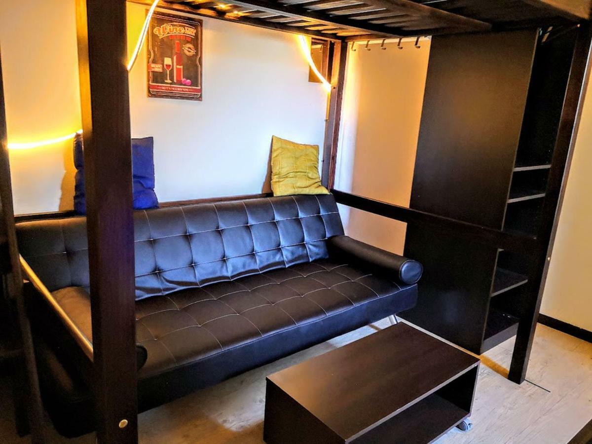 Hotel Mini Studio De 13 M2 Avec Terrasse 15 Mn Centre Nîmes Zewnętrze zdjęcie