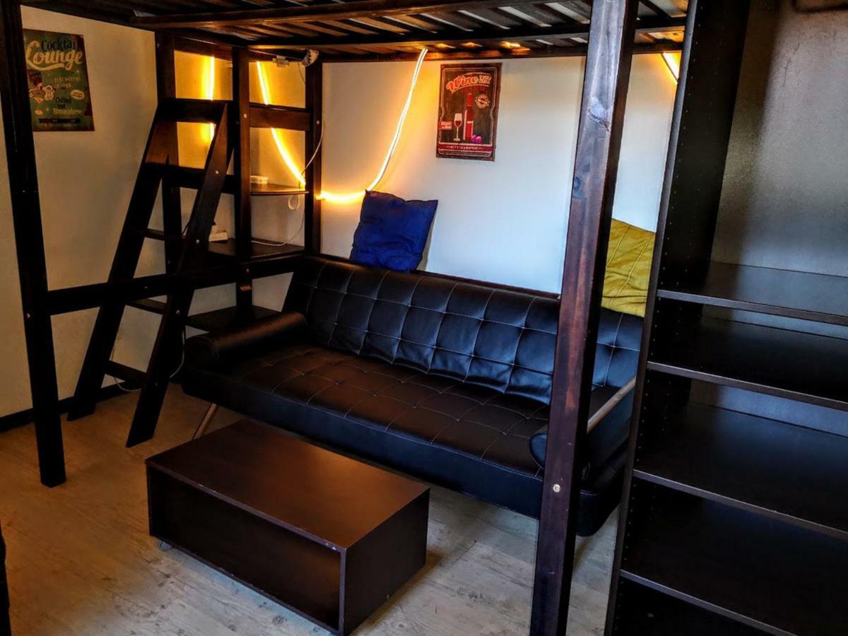 Hotel Mini Studio De 13 M2 Avec Terrasse 15 Mn Centre Nîmes Zewnętrze zdjęcie